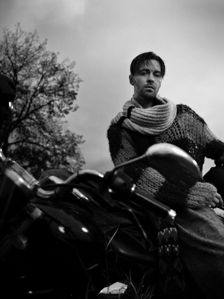 Playboy помістив на обкладинку чоловіка: і це - український співак