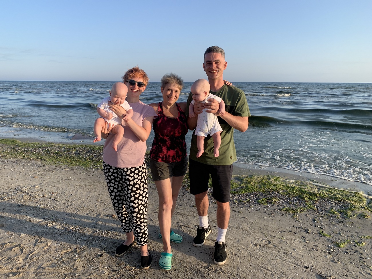 Протверезливий досвід: ведуча Альона Мороз зізналася, як відпочила на Чорному морі з дітьми