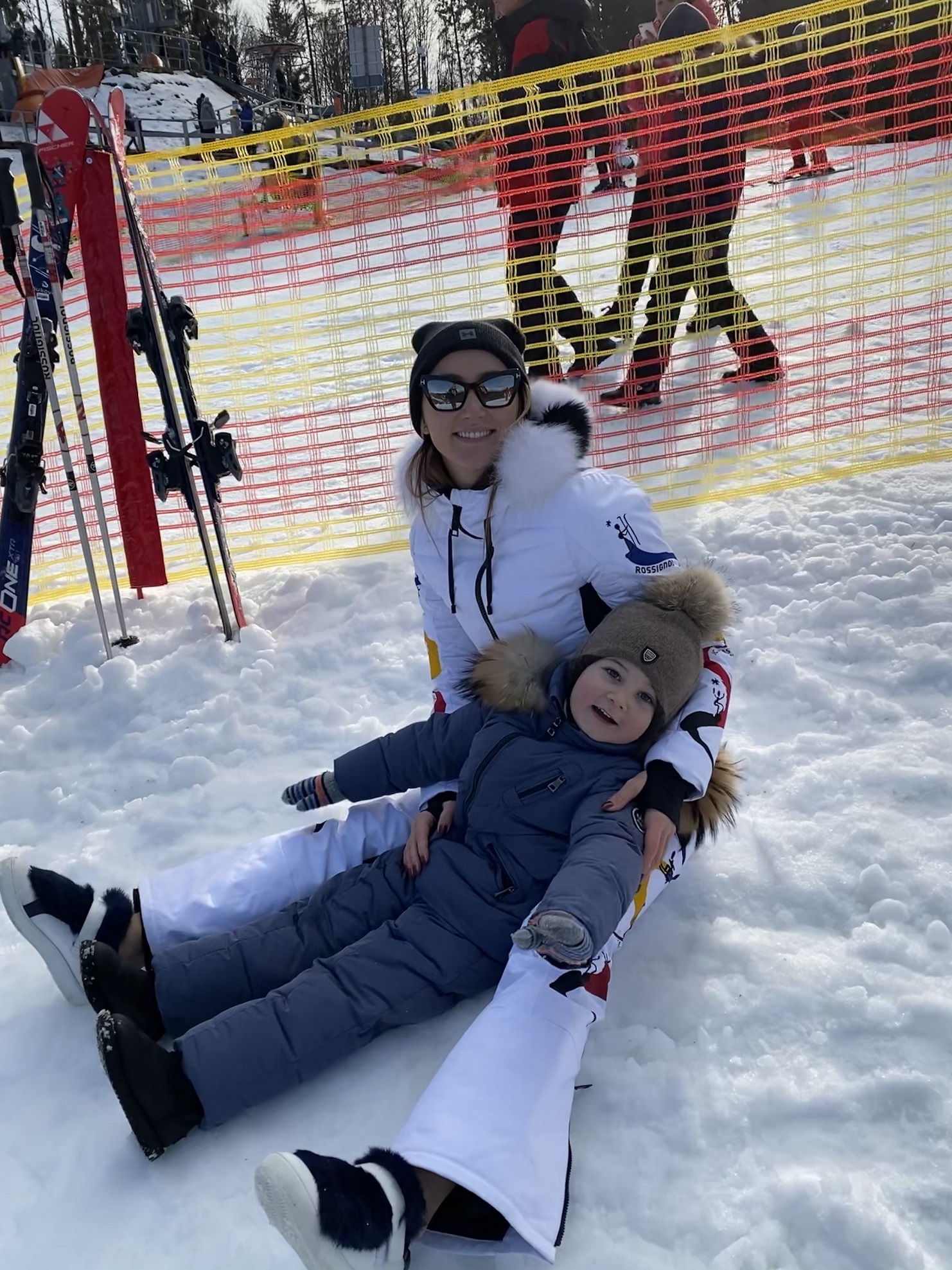 Хотел &quot;летать&quot; на подъемнике: Анна Ризатдинова рассказала о зимних каникулах с сыном