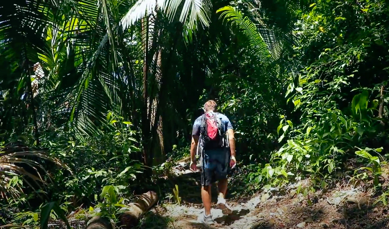 Райські місця, ферма ігуан і кримінал: що варто знати, перш ніж летіти на відпочинок в Гондурас