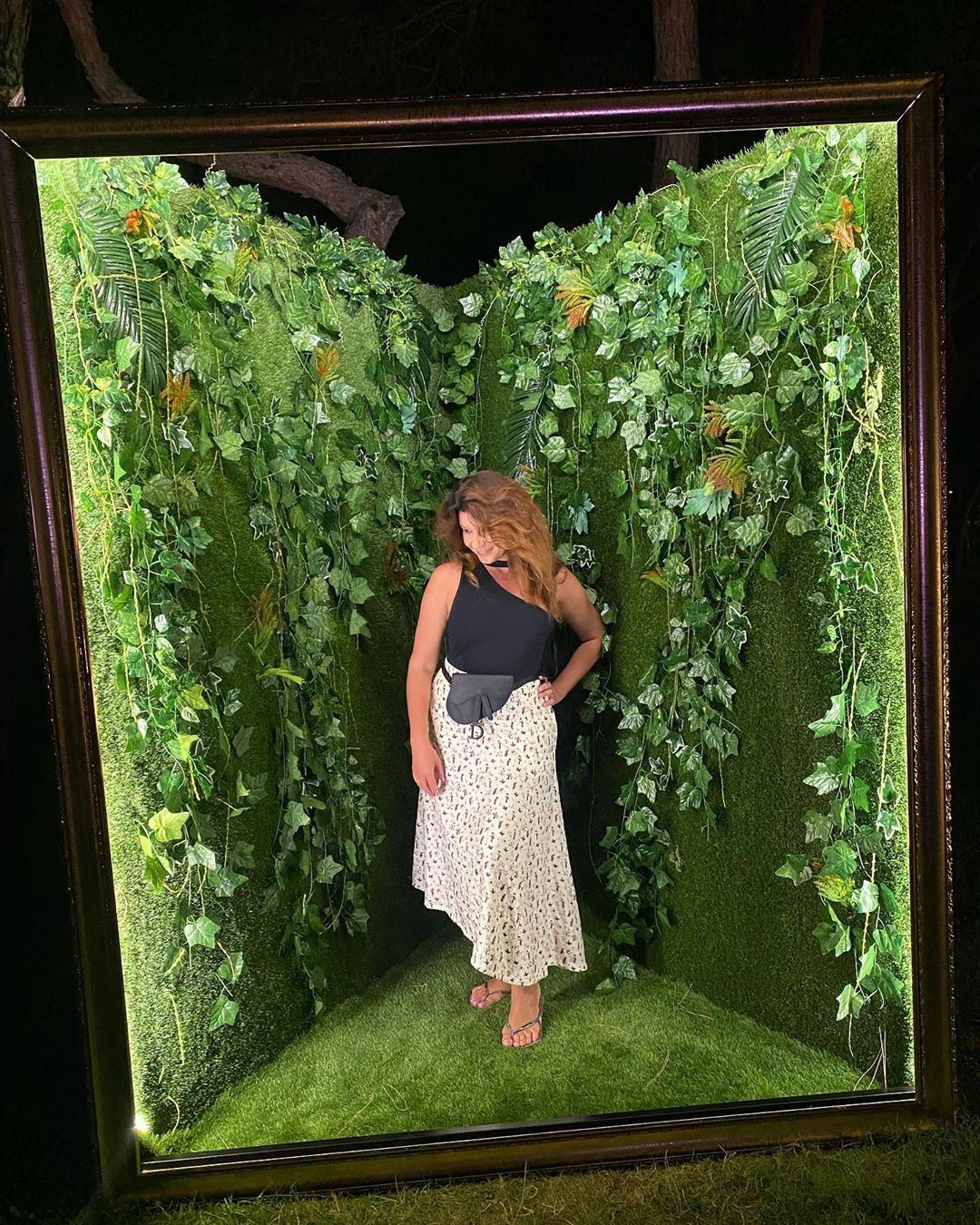 Только любовь: MONATIK очаровал бесконечной романтикой с женой на отдыхе со звездной компанией