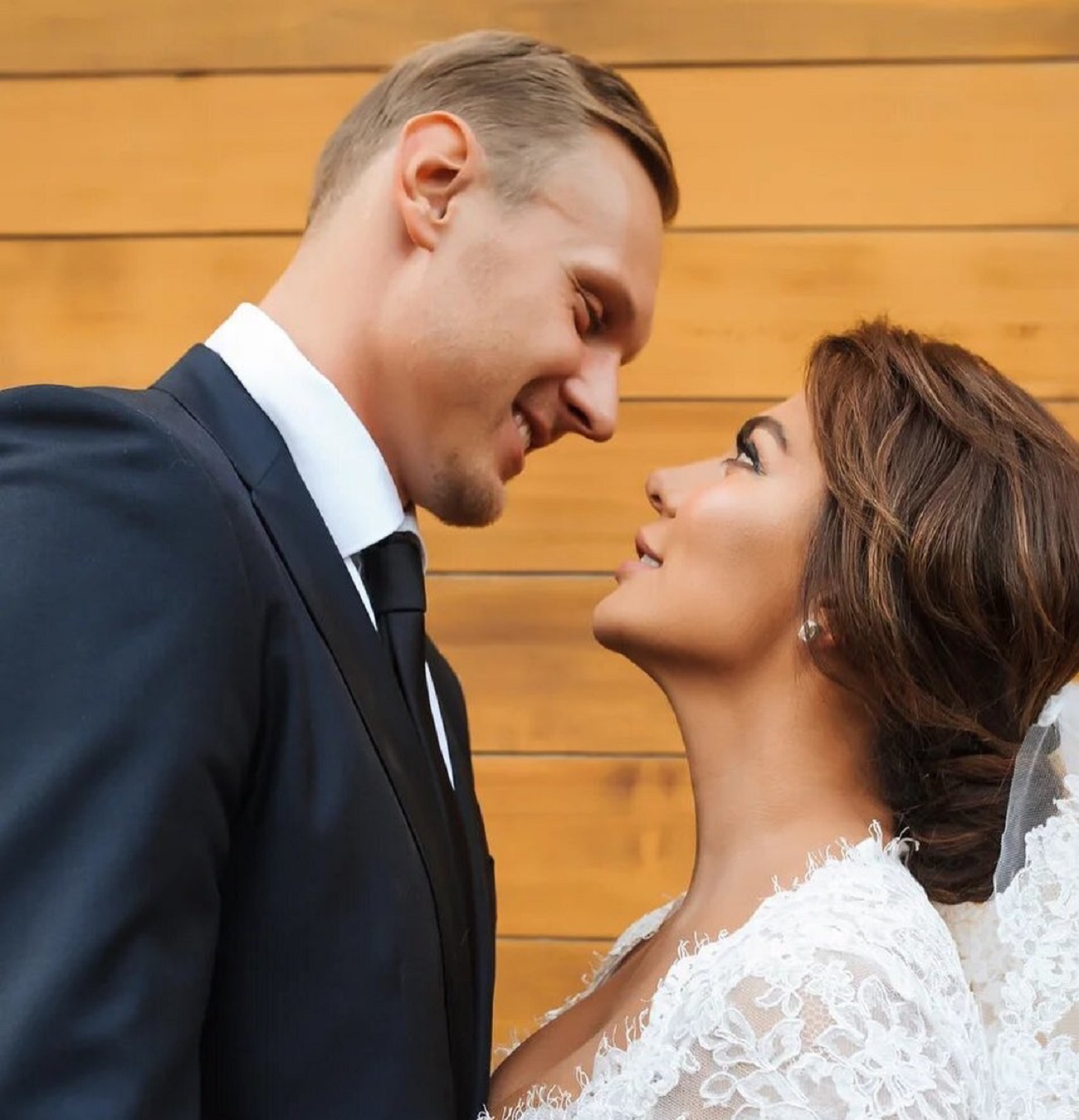 Я — отражение их комплексов: Анна Седокова дала жесткий отпор хейтерам