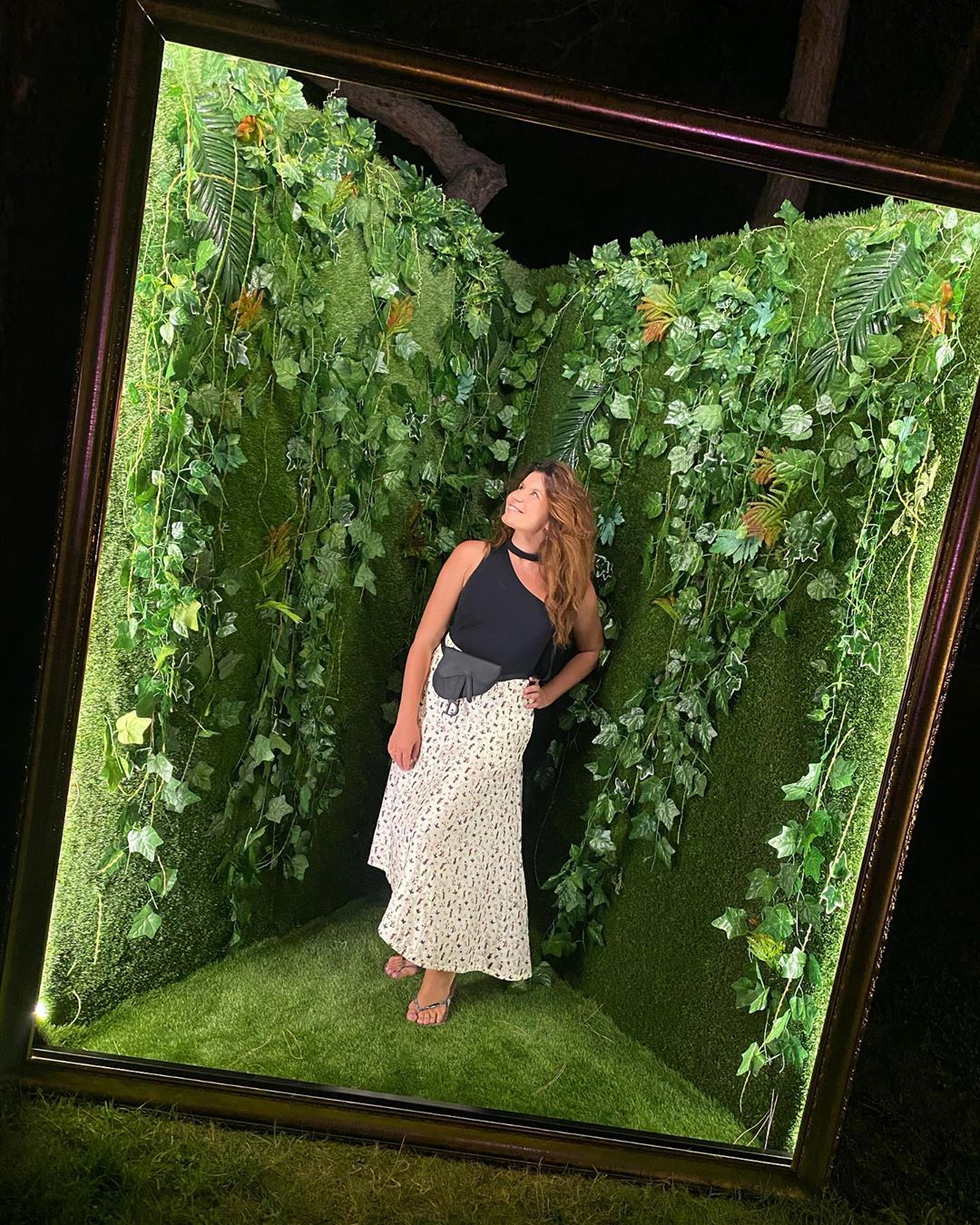 Только любовь: MONATIK очаровал бесконечной романтикой с женой на отдыхе со звездной компанией