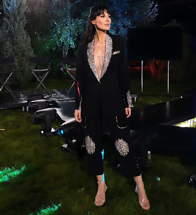 Ніч пройшла зі сльозами: Єфросиніна у прозорому мікротопі приголомшила розкішною появою