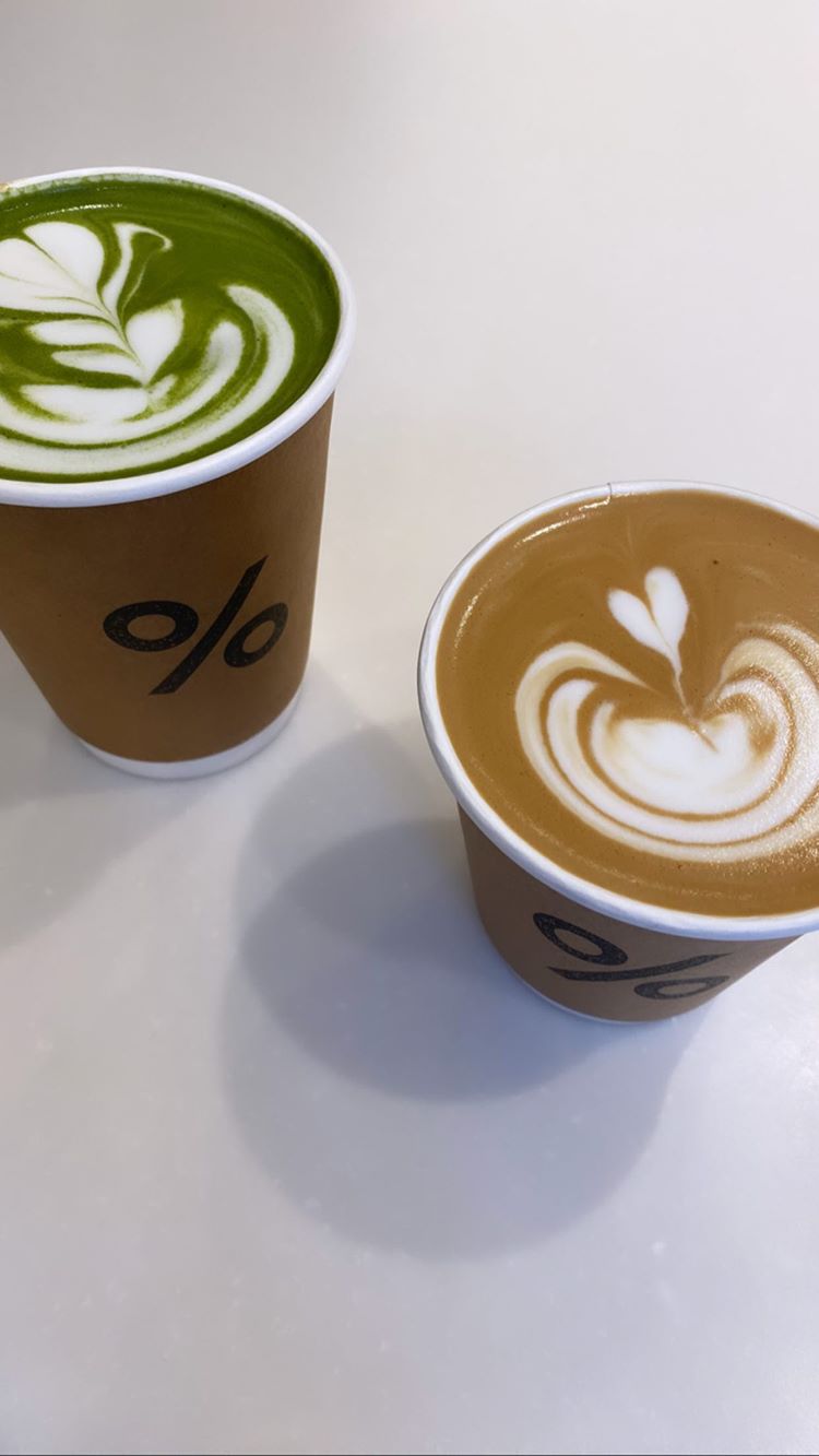 Весь в папу: Роузи Хантингтон-Уайтли показала редкие фото сына от Джейсона Стэтхема