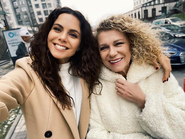 Яке щастя! Настя Каменських зворушила зізнанням для мами-іменинниці