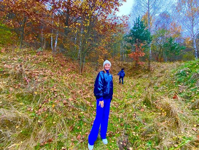 Катя Осадча зачарувала осіннім family look з синочком і зворушила Горбунова: тато сумує