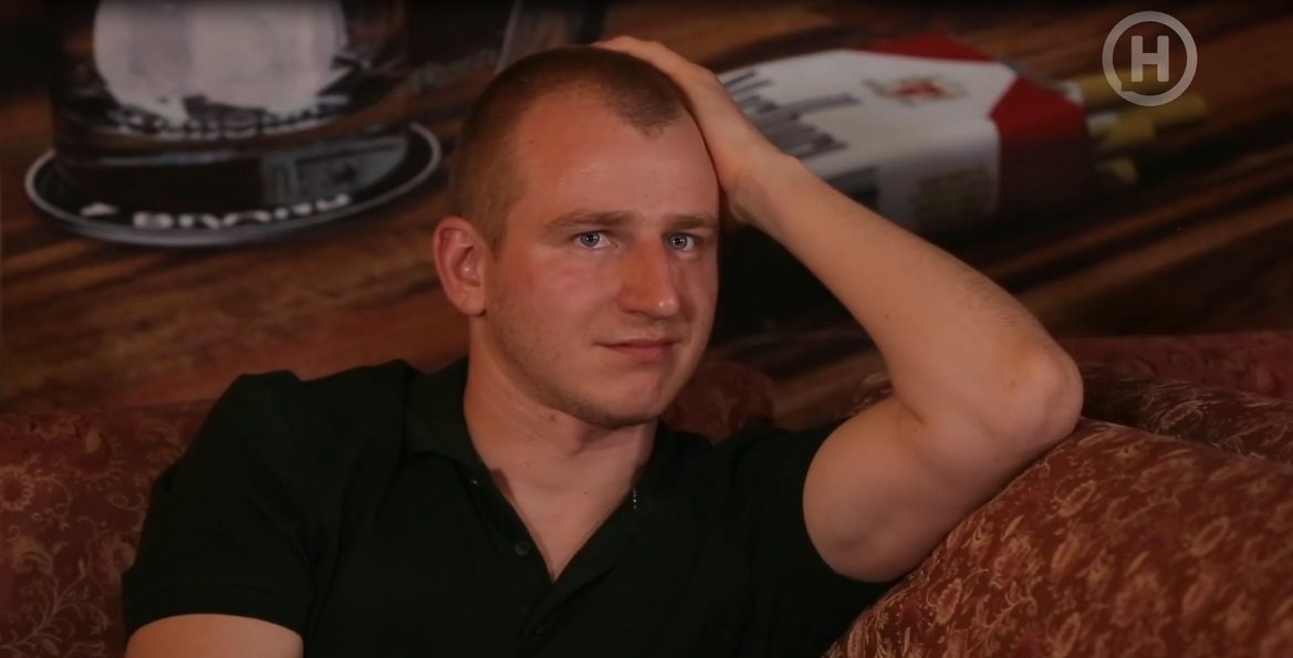 Збирала пляшки і мила туалети: українець змусив дружину працювати в Перу