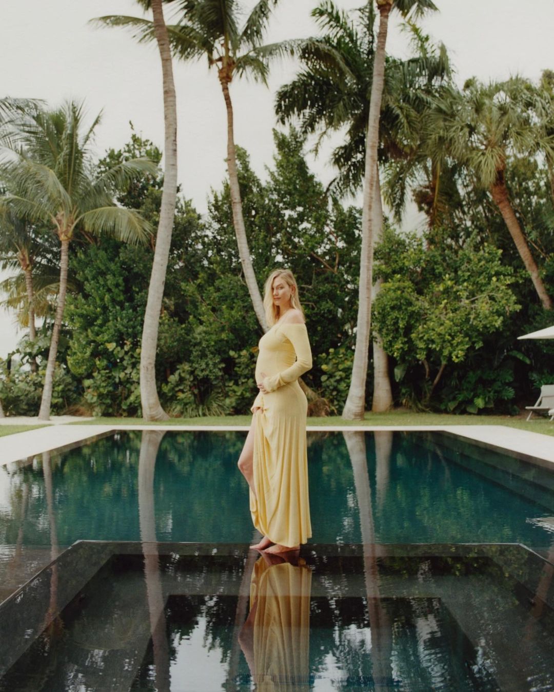 Беби-бум: яркие &quot;беременные&quot; фото Меган Маркл, Эмили Ратаковски и других звезд, которые станут мамами в 2021 году