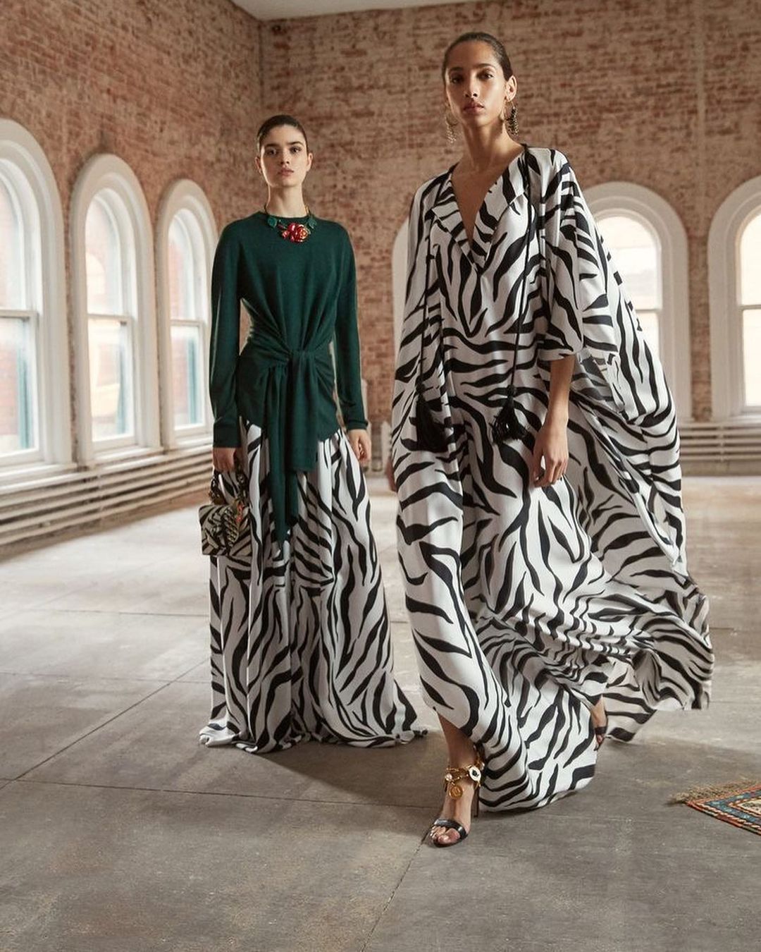 Леопард і зебра: стиліст розповіла, з чим краще поєднувати анімалістичний принт