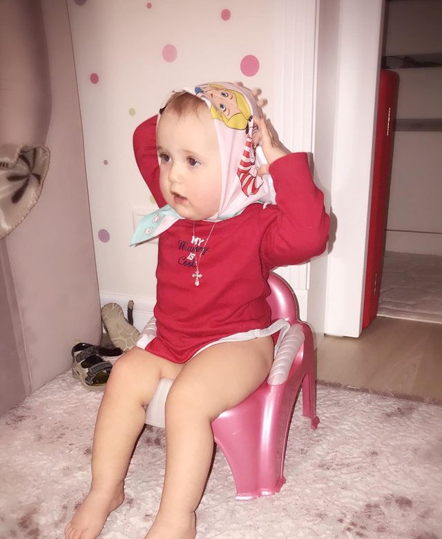 Діти, народжені в любові: Слава з НеАнгелів зворушила фото з екс-чоловіком і донькою-іменинницею