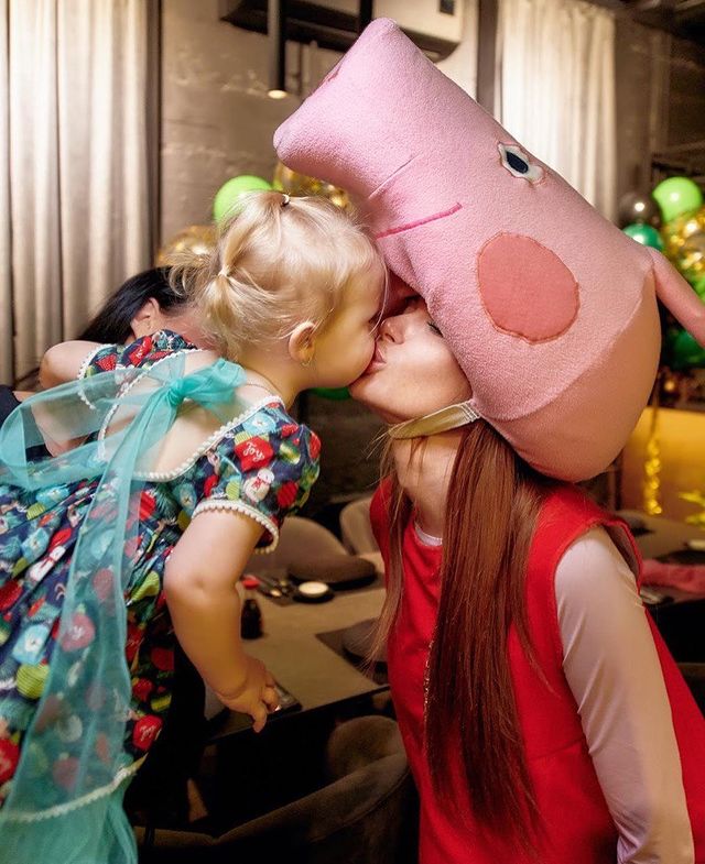 Діти, народжені в любові: Слава з НеАнгелів зворушила фото з екс-чоловіком і донькою-іменинницею