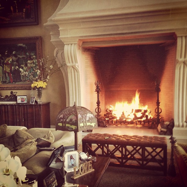 Меган Маркл і принц Гаррі сидять на карантині в розкішному особняку: фото зсередини