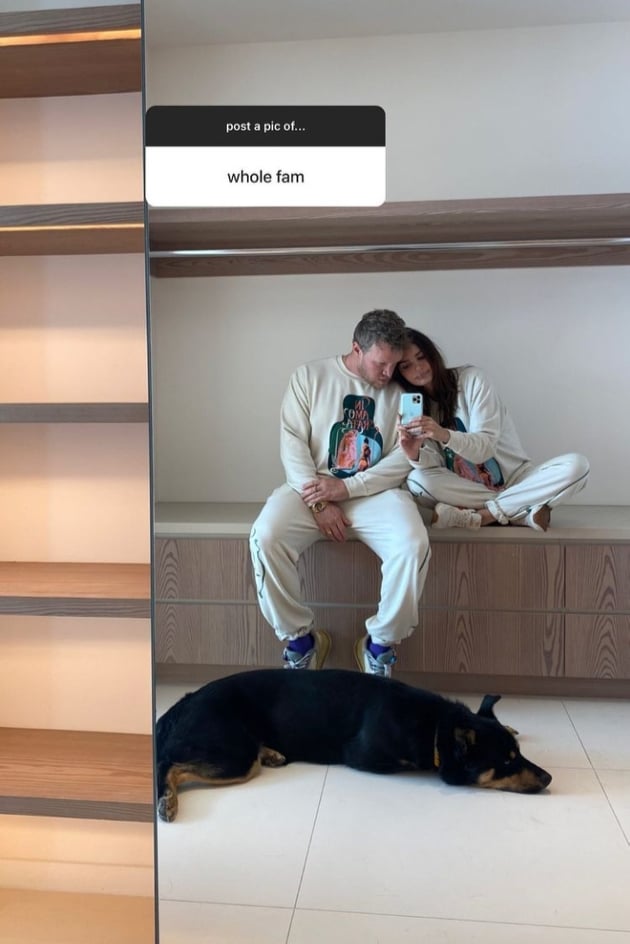 Еще никто не видел: Эмили Ратаковски поделилась интимными фото из личного архива