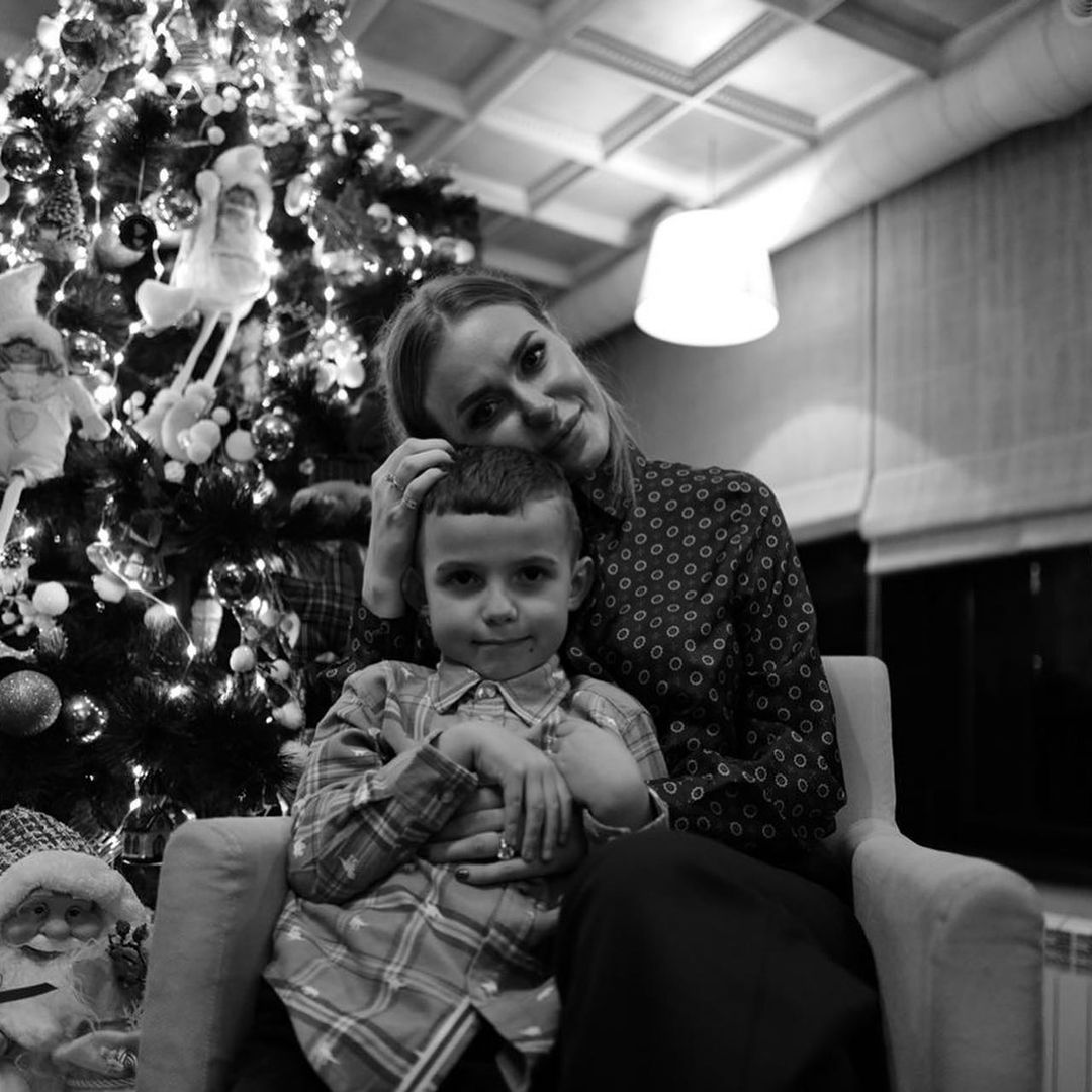 Обіцяю любити завжди: Слава з Неангелів розчулила фанатів сімейними знімками, зробленими екс-чоловіком