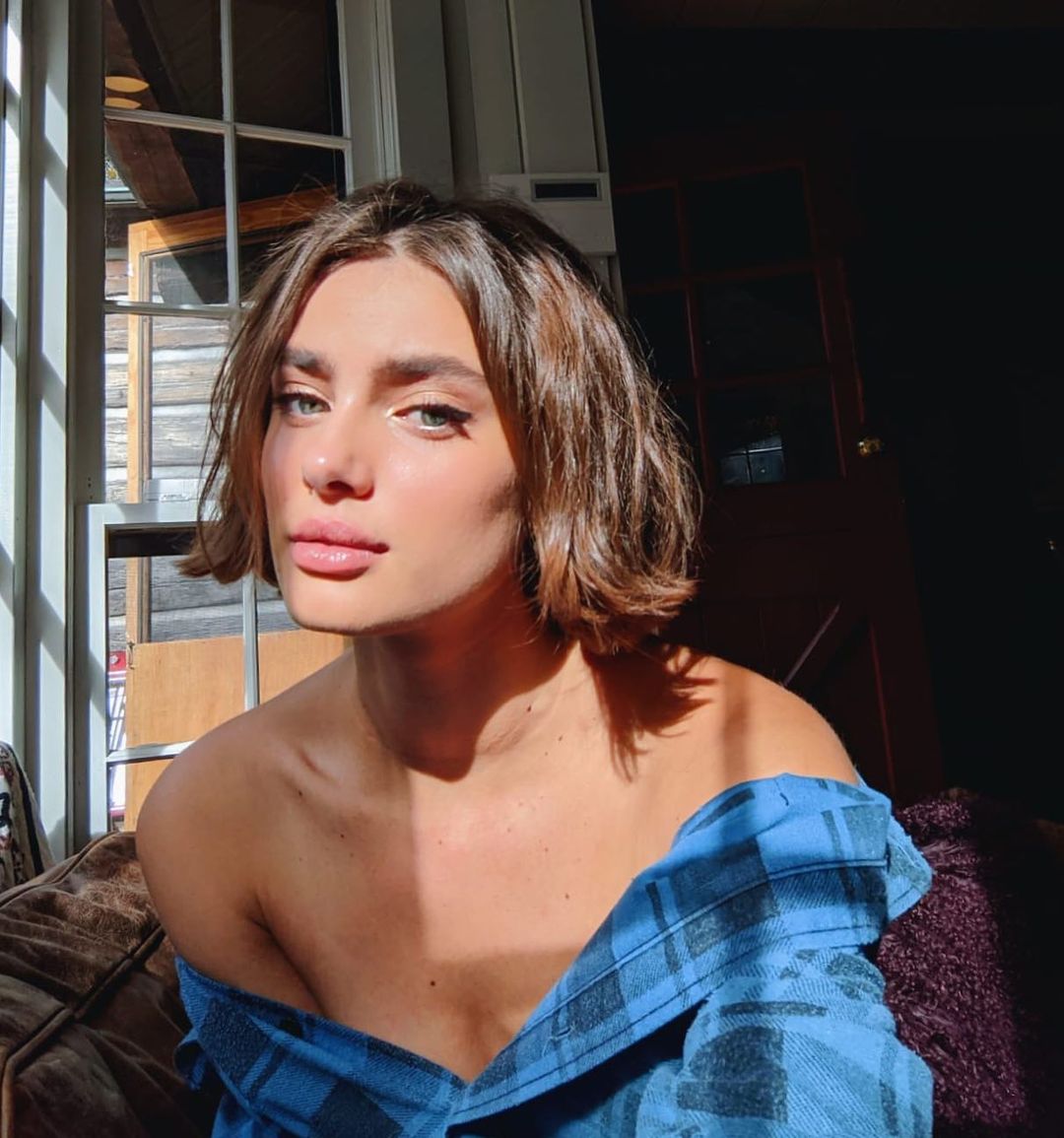 Пилинг и церамиды: косметолог рассказала, как быстро привести в порядок сухую кожу