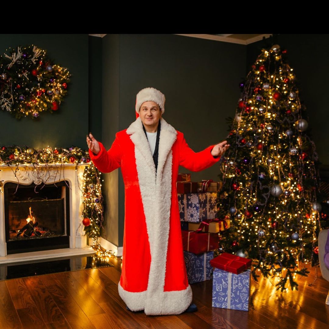 Осадчая в платье за 19 400 грн стала диджеем, а Дед Мороз Горбунов пошел по "валютным домам"