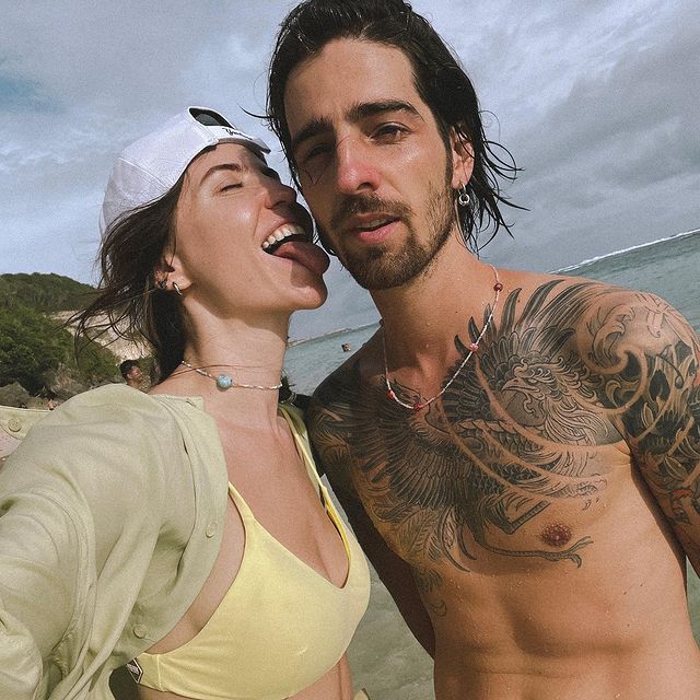 Виступив адреналіновий піт: Дантес розповів про інцидент з Дорофєєвою на Балі і побалував грайливим пляжним фото