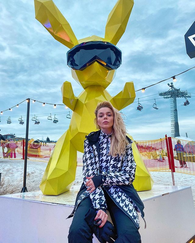 Счастливая Гросу призналась, за что ей стало стыдно в Буковеле: сэкономили