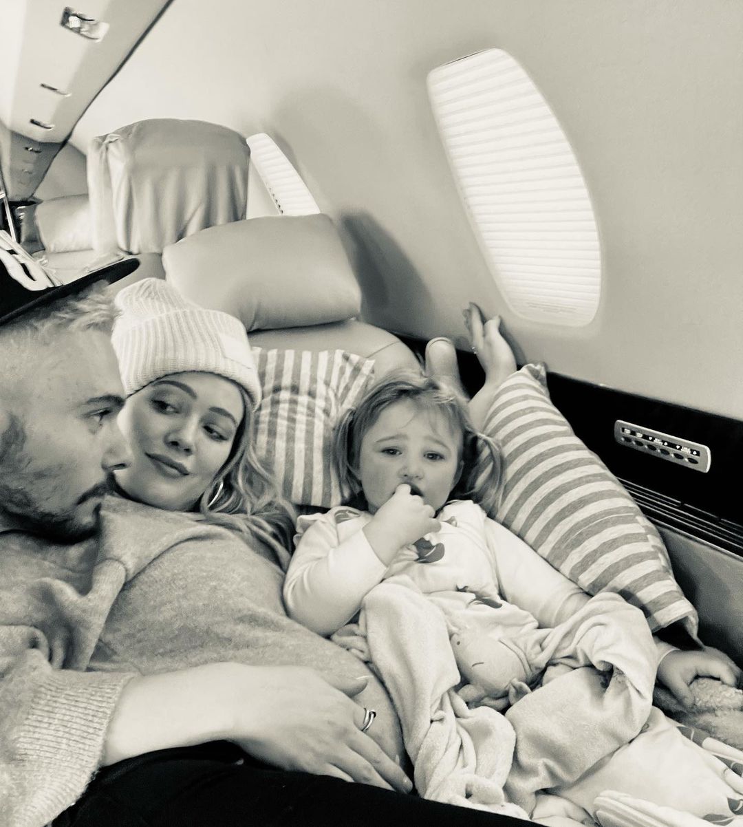 Беби-бум: яркие &quot;беременные&quot; фото Меган Маркл, Эмили Ратаковски и других звезд, которые станут мамами в 2021 году