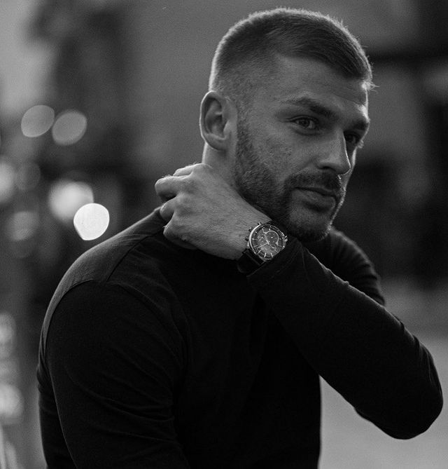 Полуфиналист &quot;Холостячки&quot; прокомментировал слухи о своей нетрадиционной ориентации