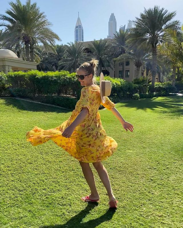 Струнка Осадча в бікіні обзавелася &quot;німбом&quot;, а Горбунов поскаржився на обман дружини