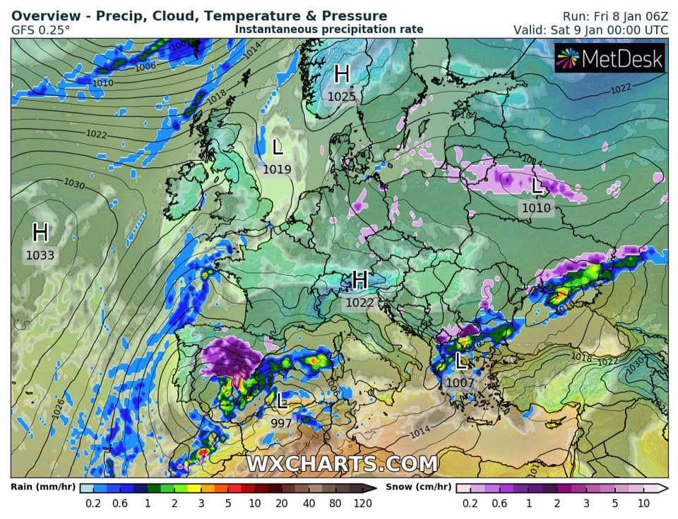 Сильні дощі та мокрий сніг: синоптик розповіла, де в Україні розгуляється негода