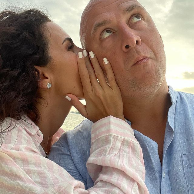 Загоревшая Каменских умилила признанием  Потапа на Мальдивах: такой романтик