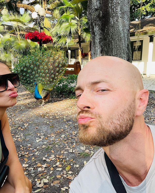 Кайфонули! Влад Яма с женой и сыном посетили дикие джунгли посреди жаркого Майами