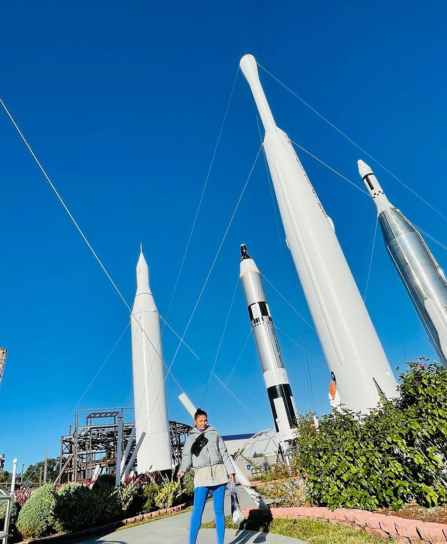 Место будущего: Влад Яма с женой и сыном в США отправились осваивать космос