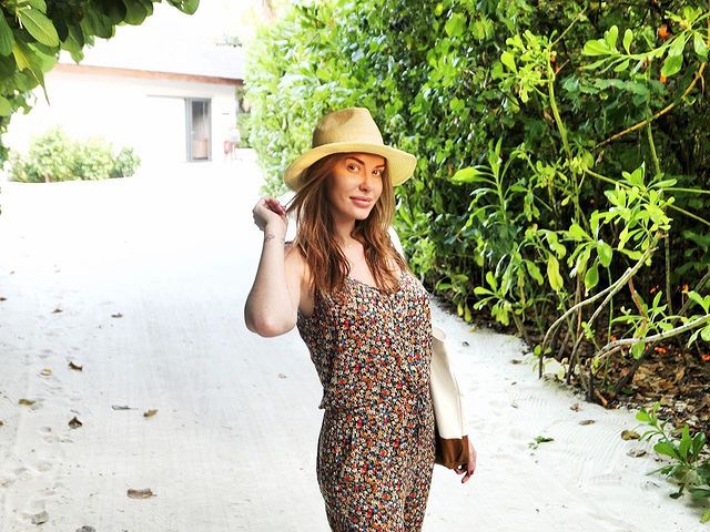 Слава з НеАнгелів в прозорій спідниці зробила зізнання і розбурхала посланням: таємне стає явним