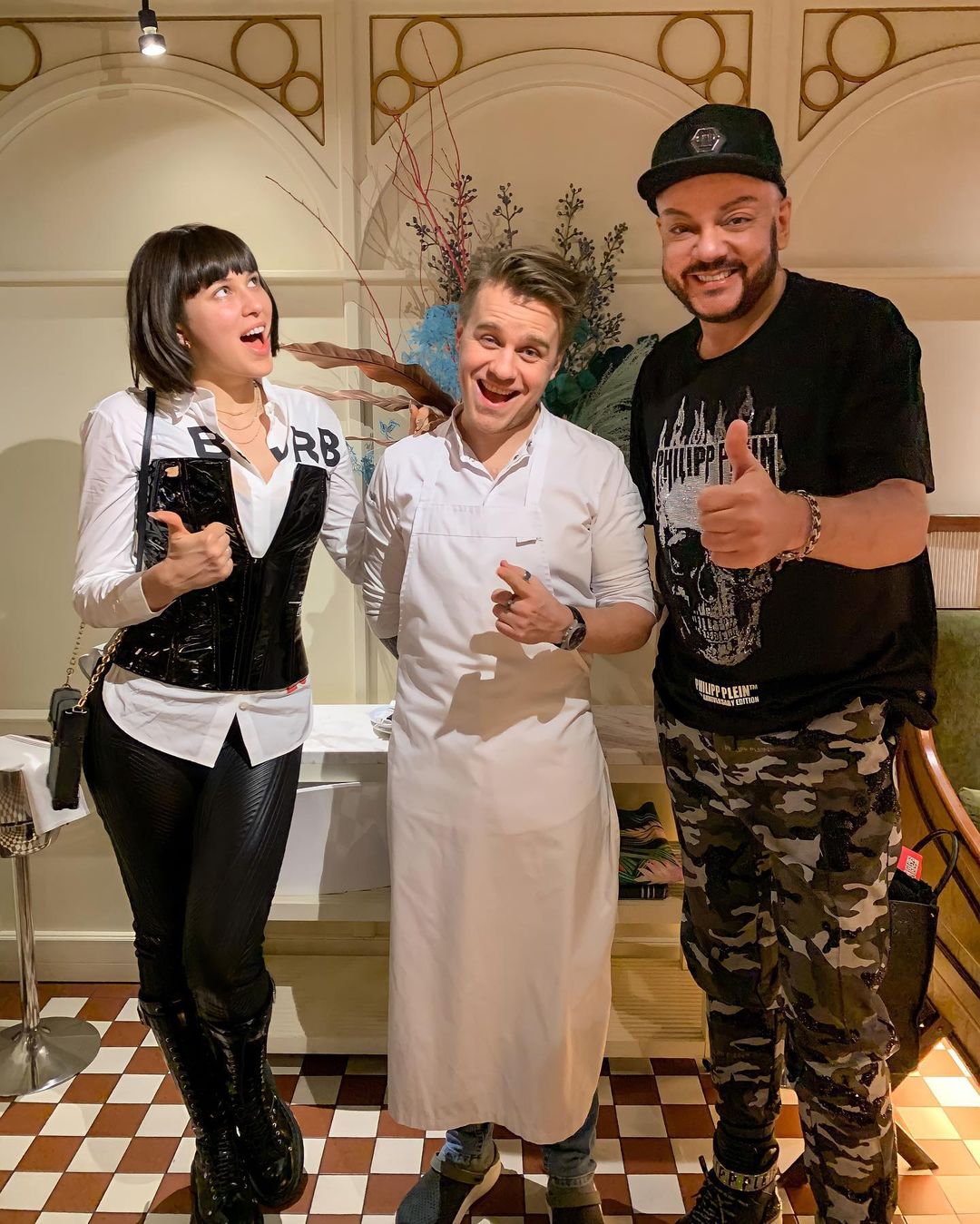 Ани Лорак и MARUV в Москве осчастливили Киркорова: сытые и довольные