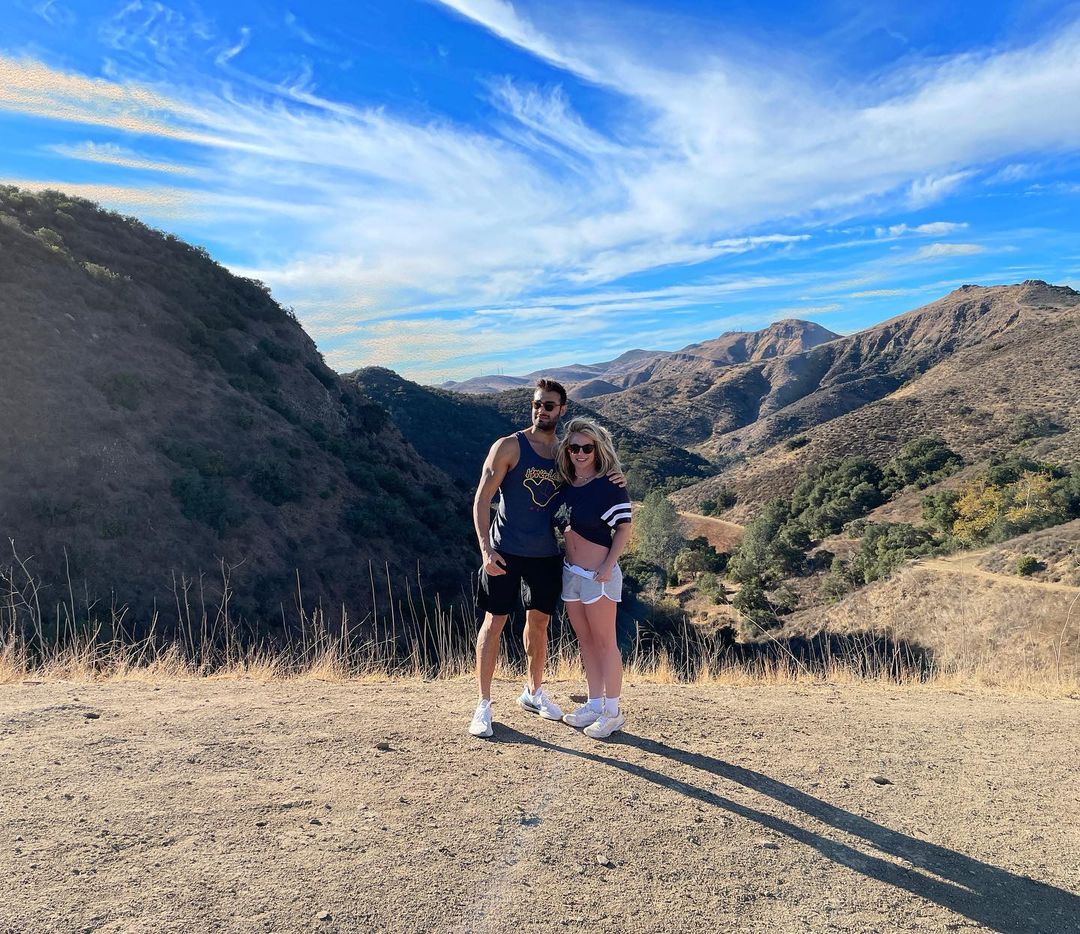 Носить на руках: Брітні Спірс показала романтичні відео з молодим бойфрендом