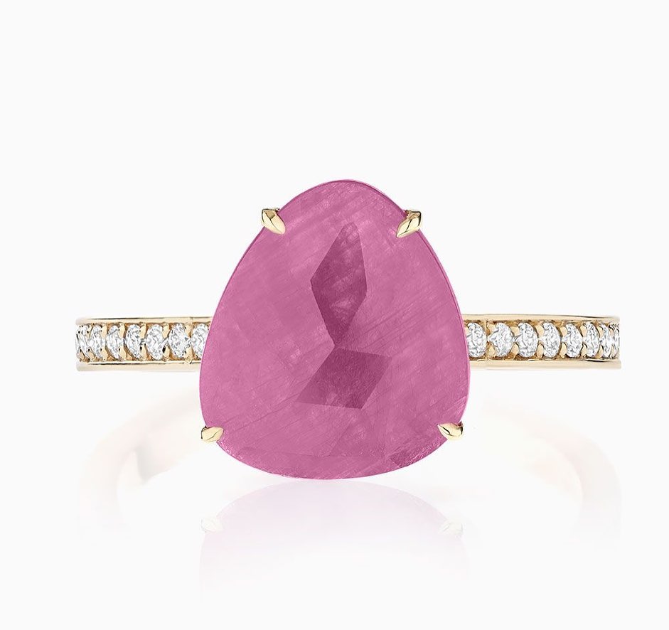 Вагітна Меган Маркл засвітила нову розкішну каблучку