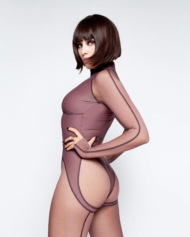 MARUV в откровенном облегающем наряде вызвала бурную реакцию сети: поправилась?