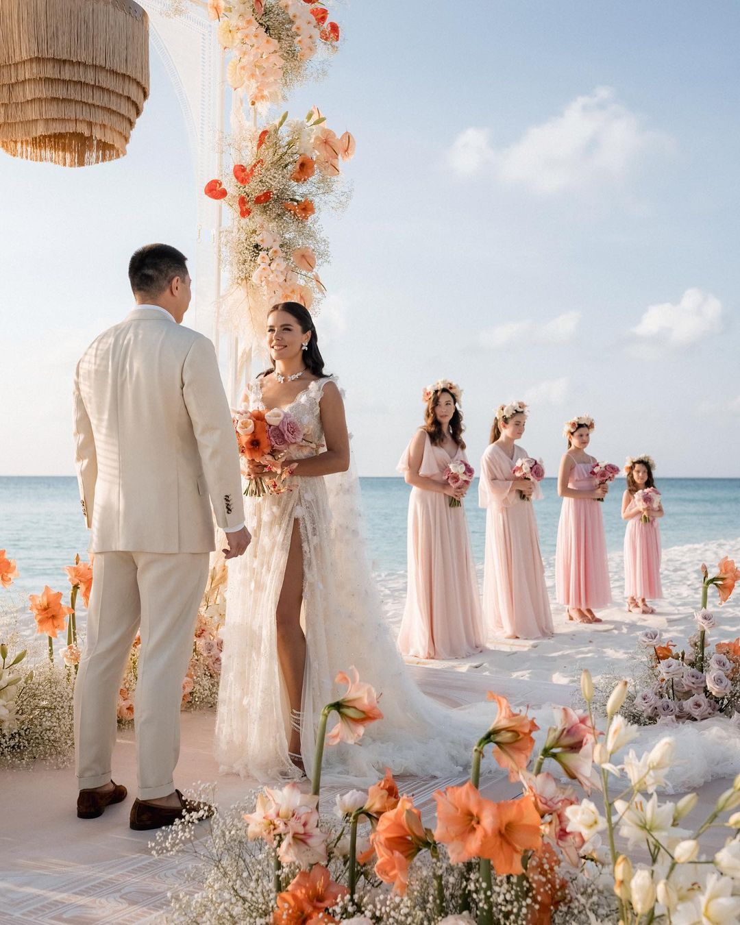 Ведуча Іванна Онуфрійчук зіграла весілля на Мальдівах з бізнесменом Алмазом