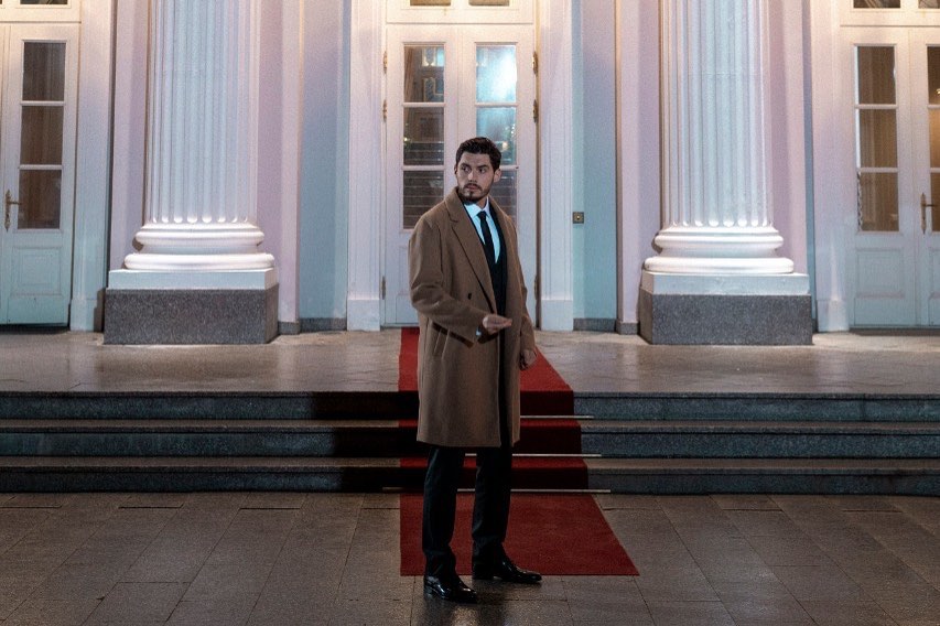 Никита Добрынин стал ведущим российского "Холостяка"