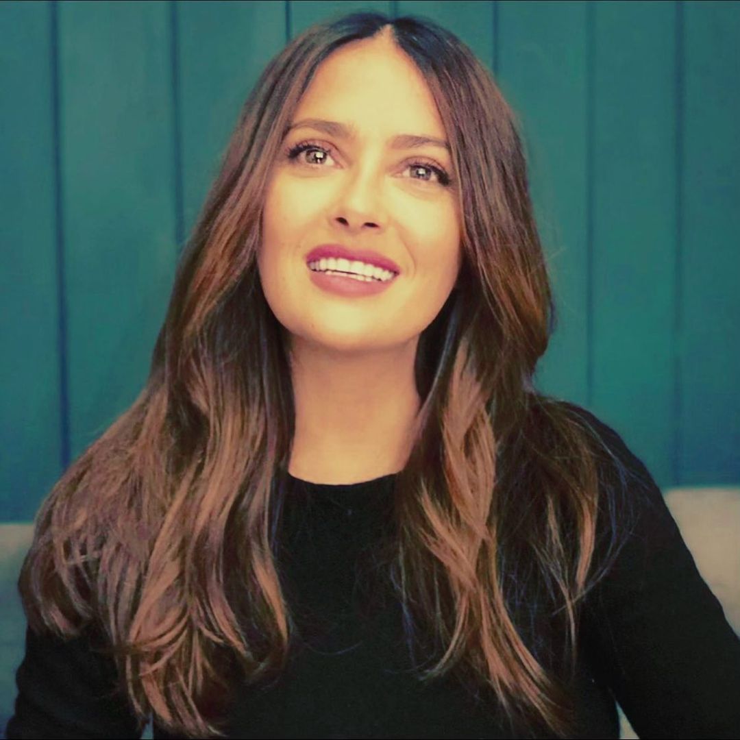 Самая красивая: 54-летняя Сальма Хайек взорвала сеть молодым внешним видом