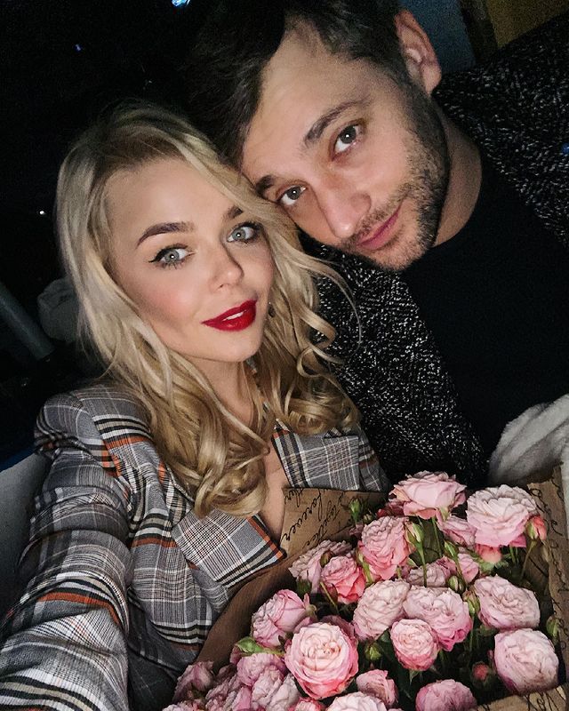 Страшно було тільки два тижні: щаслива Гросу з коханим заговорила про мінливості кохання