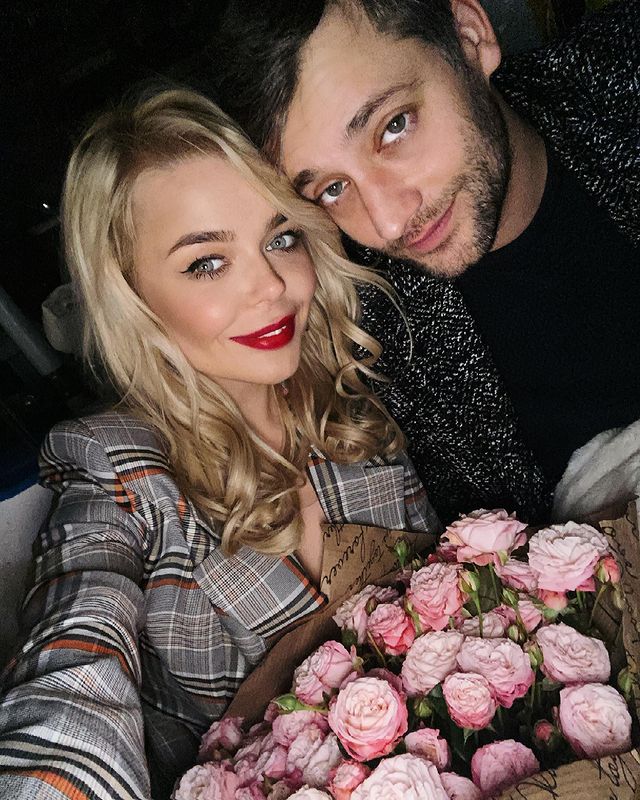 Страшно було тільки два тижні: щаслива Гросу з коханим заговорила про мінливості кохання