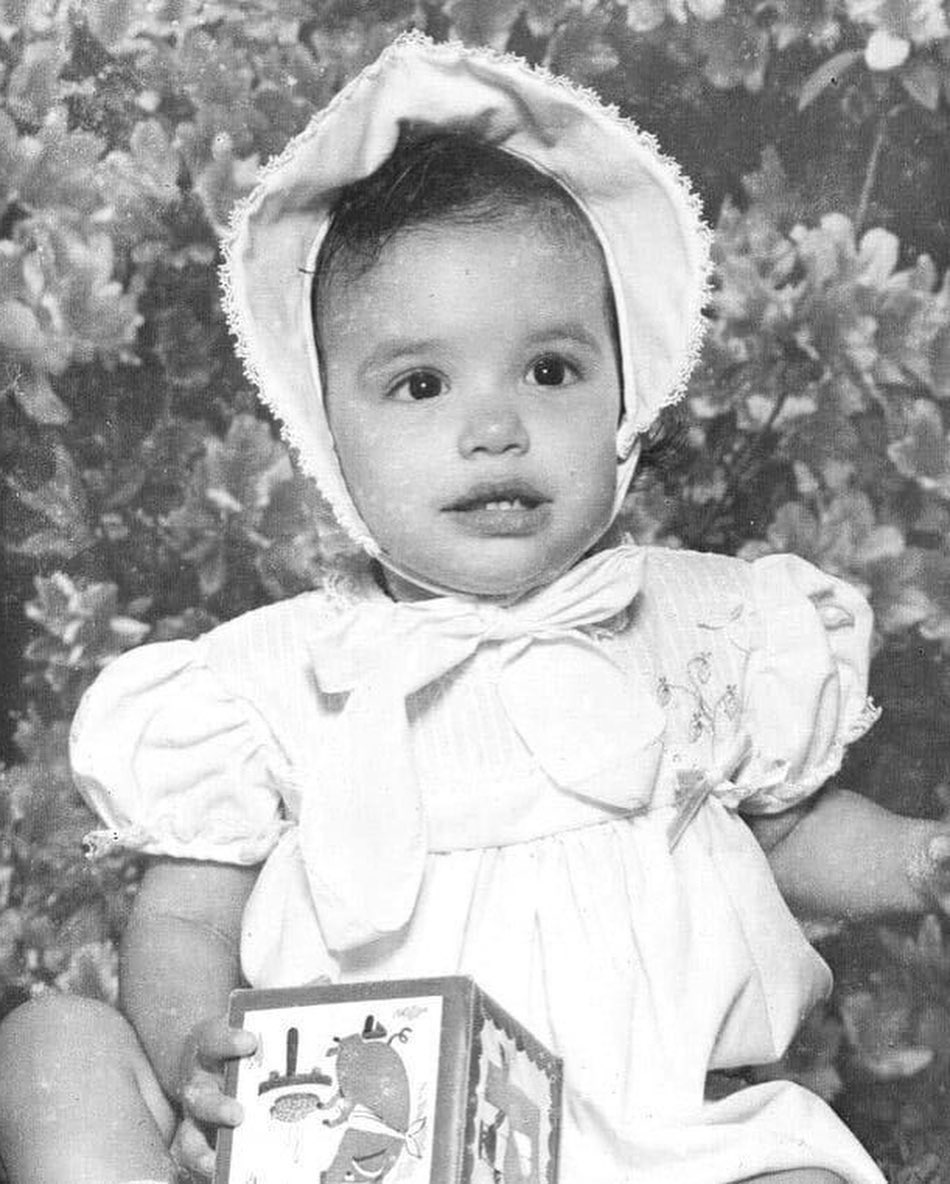 Роскошная женщина: 46-летняя Ева Лонгория в вечернем образе восхитила сеть красотой