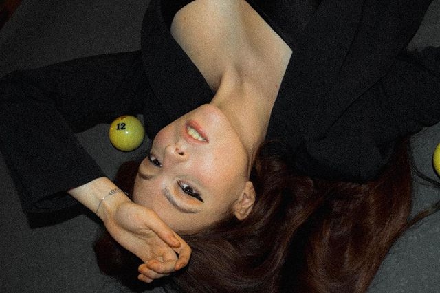 Красива як сонце: Оля Полякова захопилася ефектним фотосетом 16-річної доньки