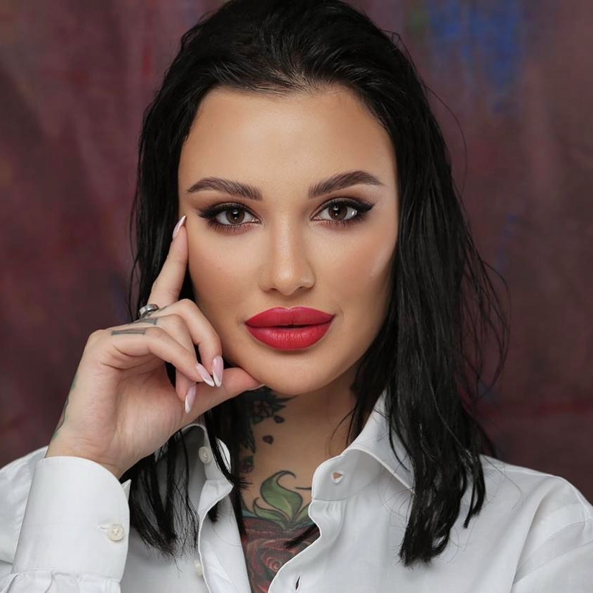 Бабкіна розповіла про зради чоловіка, Адель - про учасниць &quot;Холостяка&quot;: топ скандалів тижня