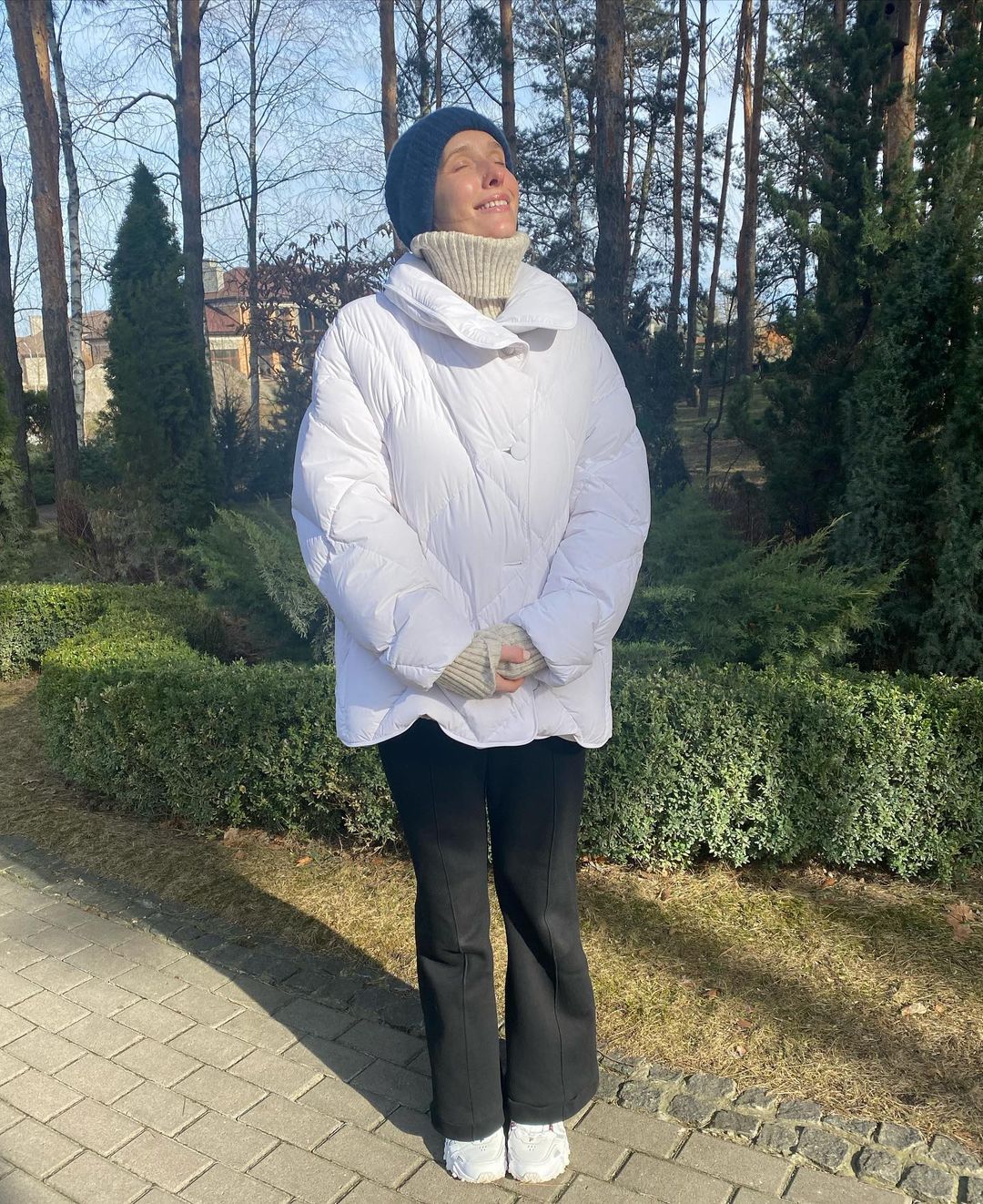 Проганяємо зиму: Катя Осадча показала стильний і затишний образ для прогулянки