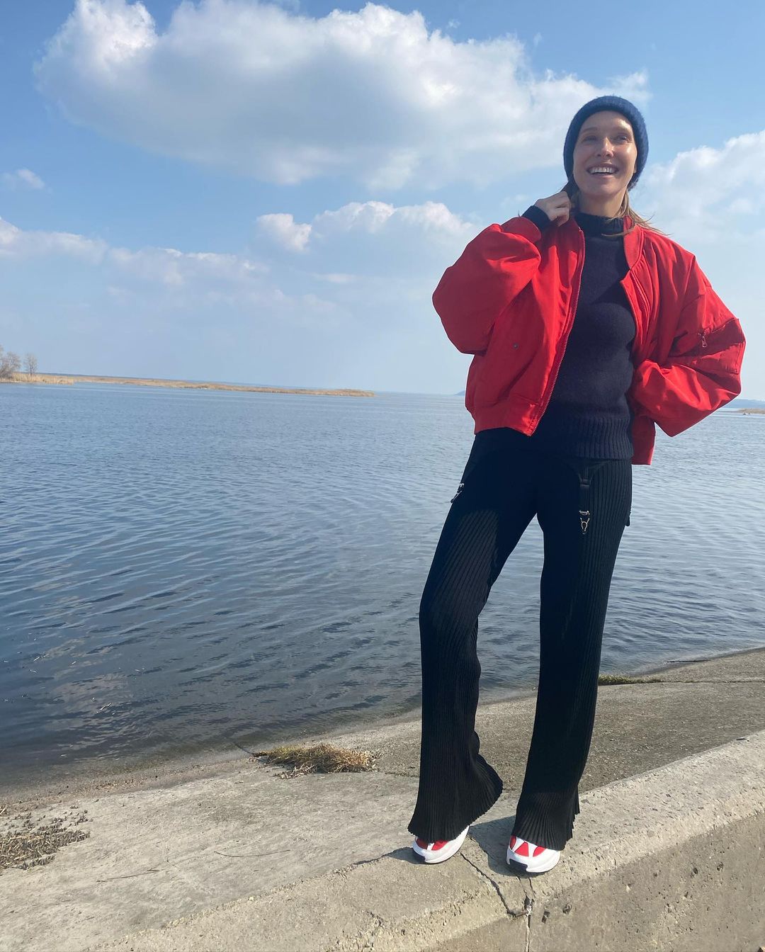 Насолоджуються теплом: Осадча та Горбунов розчулили сімейними кадрами з сином