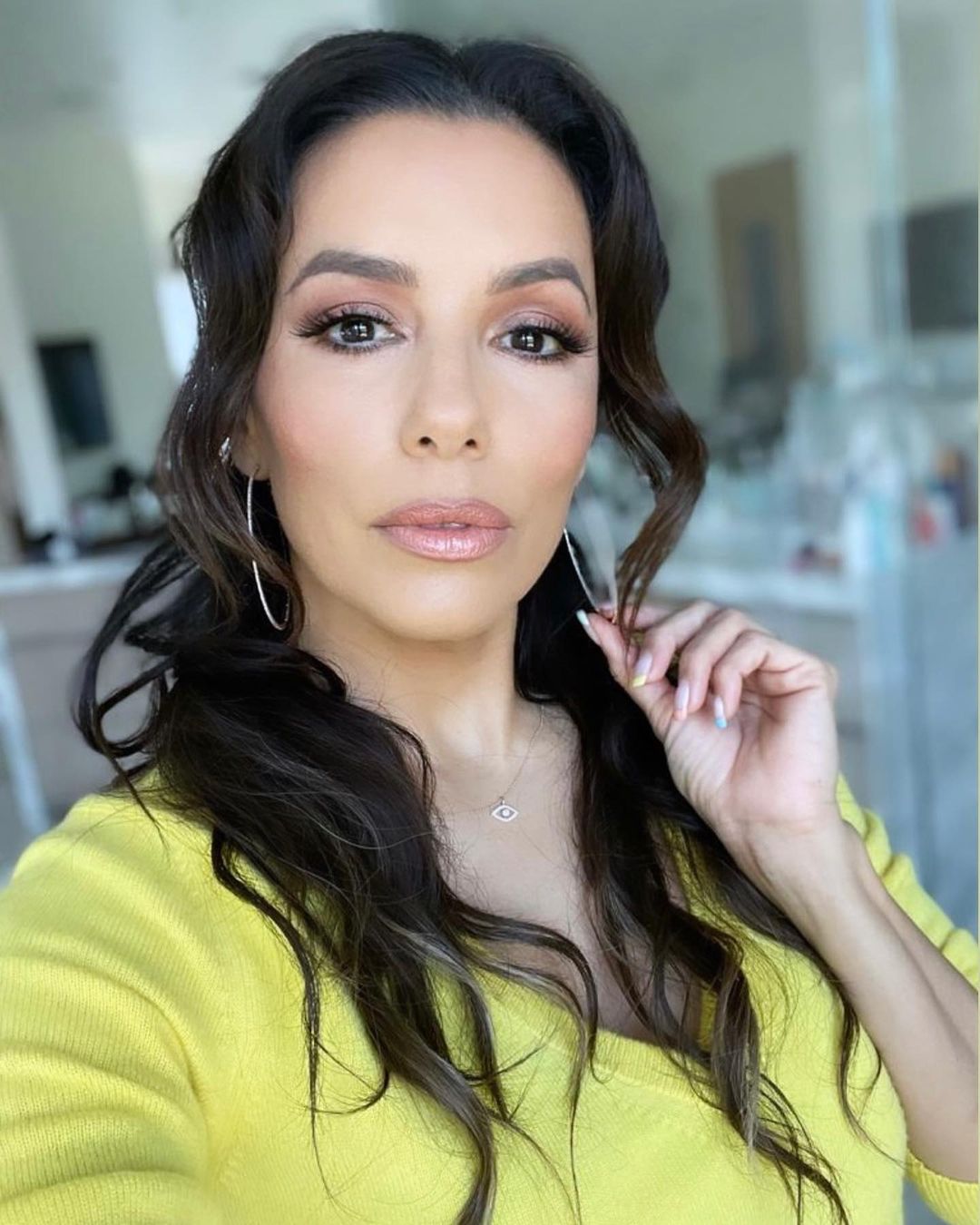 Красива как никогда: 46-летняя Ева Лонгория восхитила сеть цветущим внешним видом