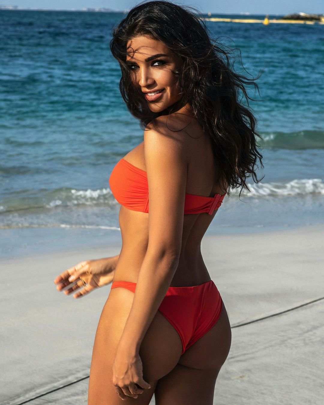 Зірка &quot;Школи&quot; розлютила українців, Кароль та Балан знову разом: топ скандалів тижня