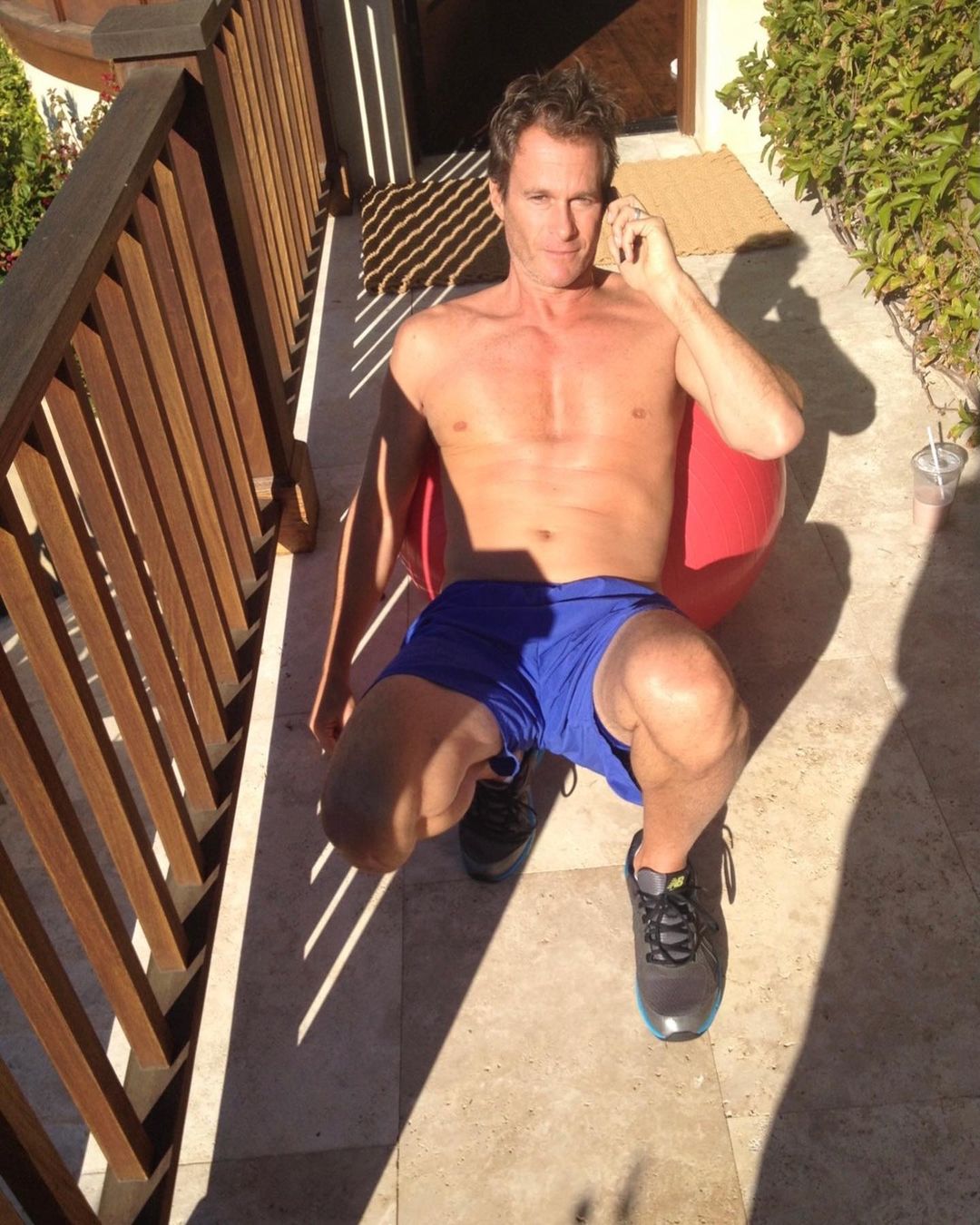 Лучший муж и папа: Синди Кроуфорд показала редкие фото с любимым