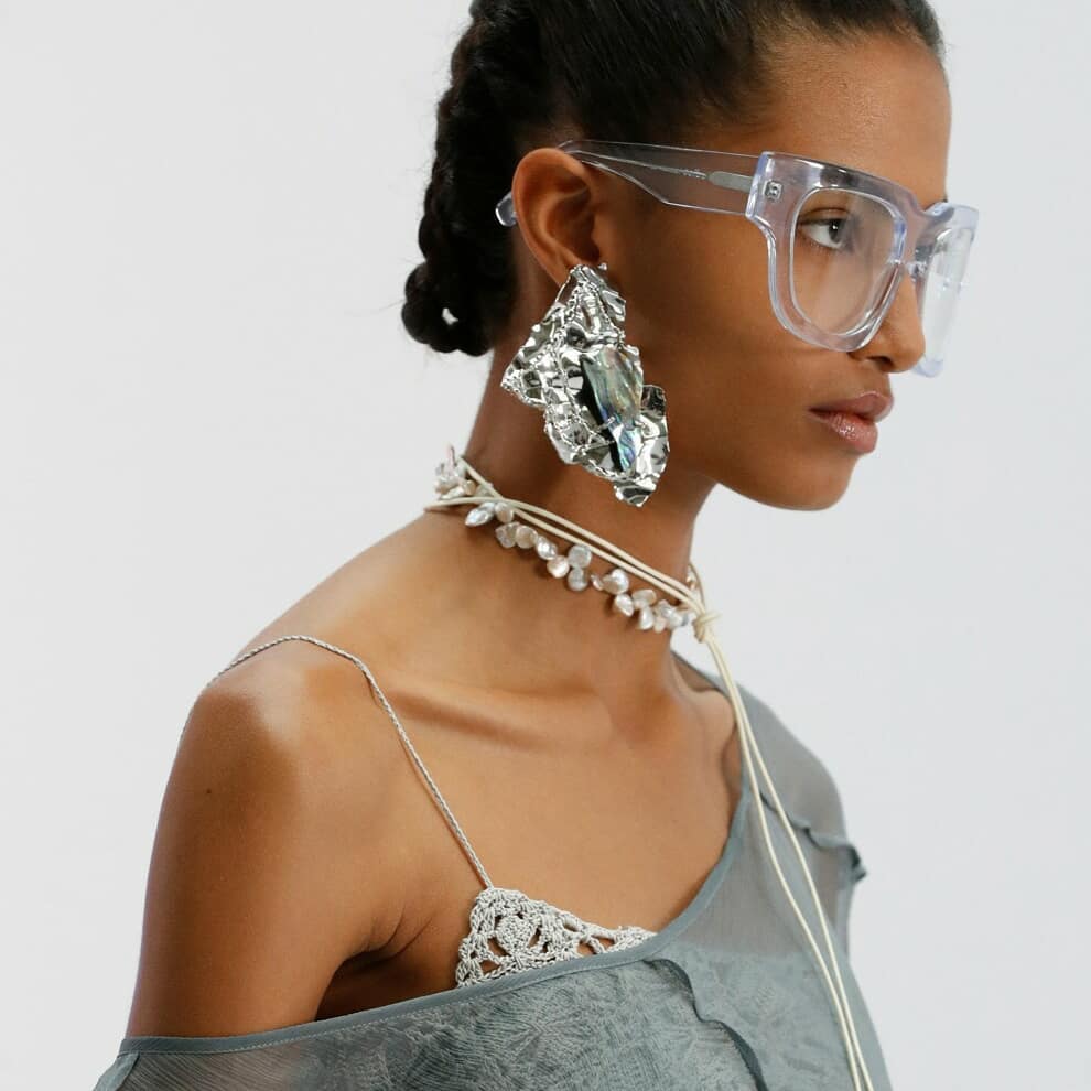 Тонкие детали: стилист рассказала, как правильно подобрать аксессуары