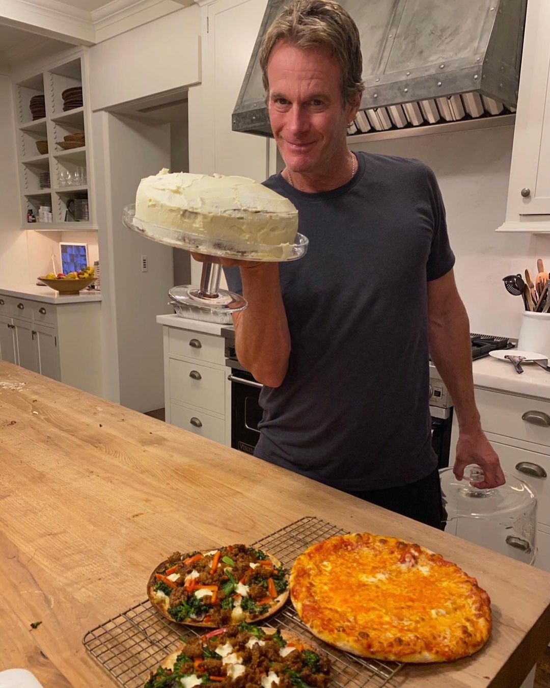 Лучший муж и папа: Синди Кроуфорд показала редкие фото с любимым